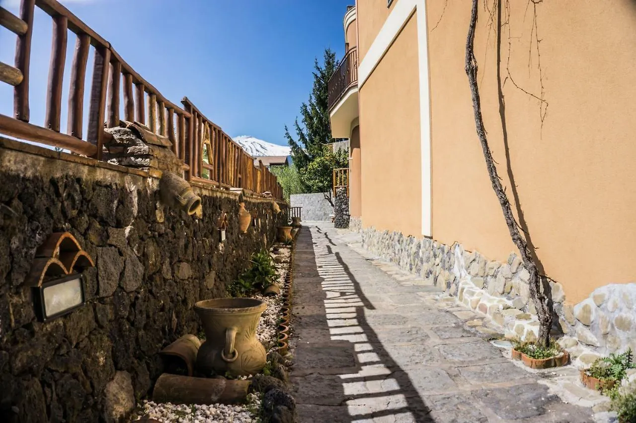 Etna Paradise Locazione Turistica Linguaglossa Italien